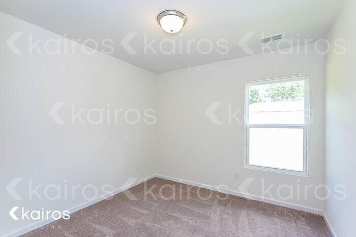 1021 Aunt Prissey Court - Photo 5 of 11
