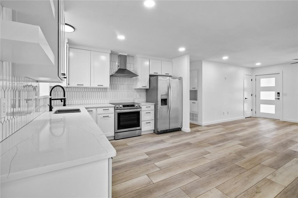 2205 Douglas St - Photo 3 of 23