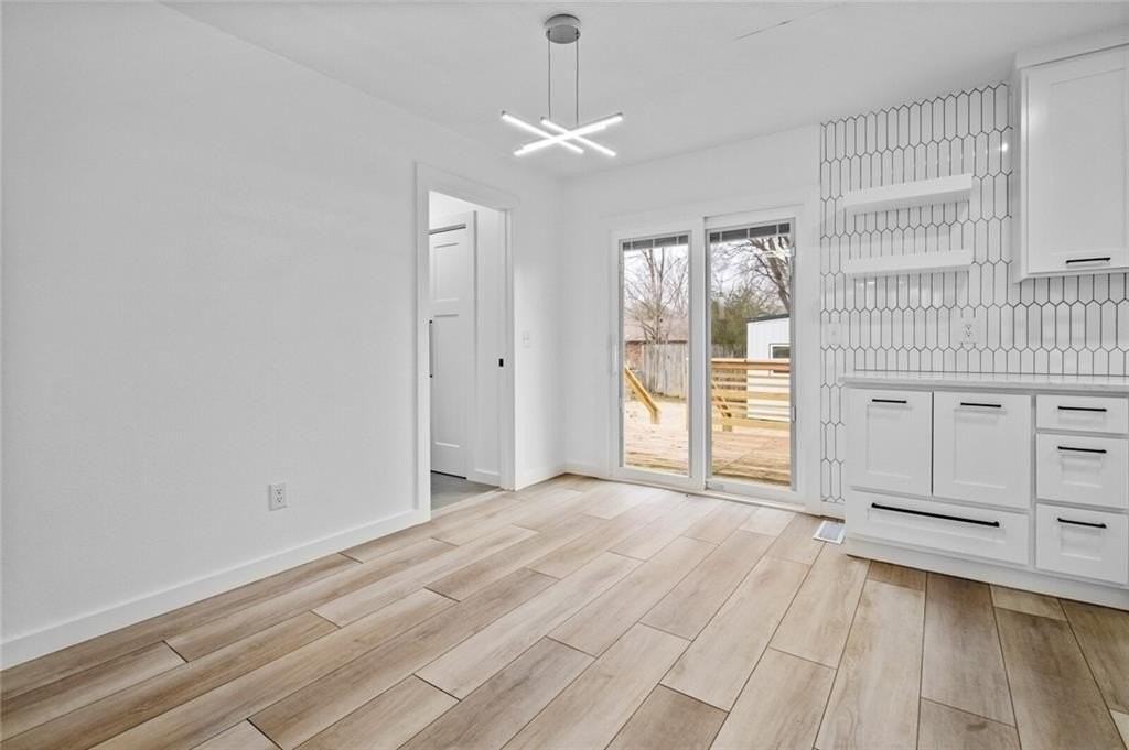 2205 Douglas St - Photo 6 of 23