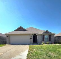 404 W Gillian Ave - Photo 1 of 1