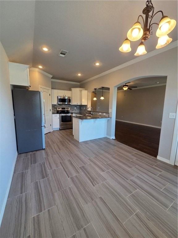 404 W Gillian Ave - Photo 5 of 16