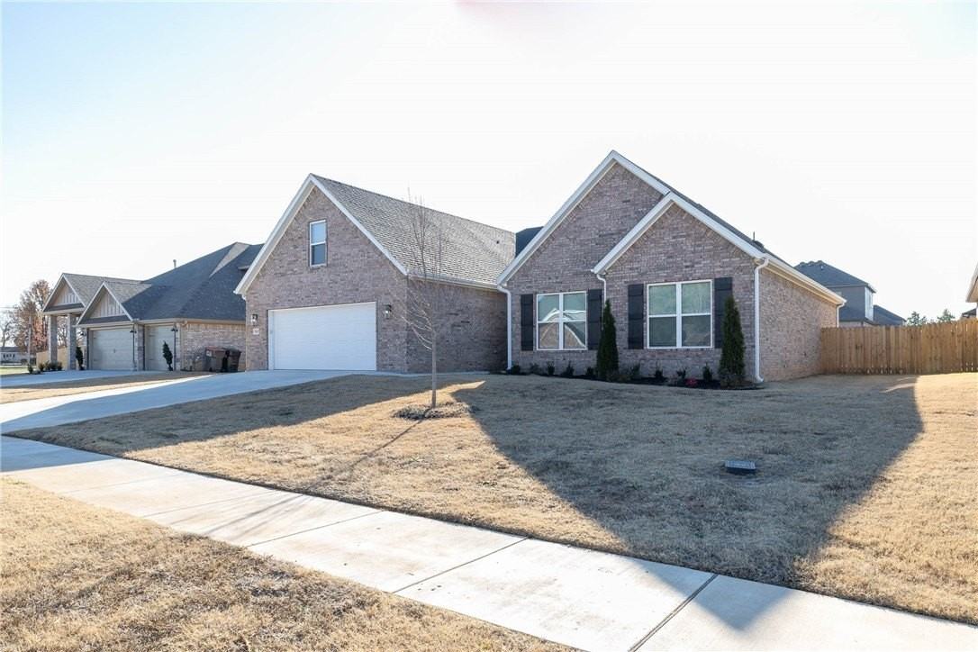 5653 Poppy Ave - Photo 2 of 31