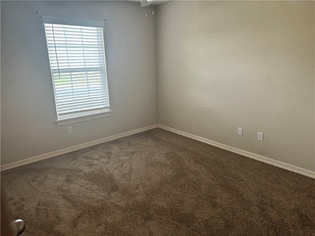 741 Reisling St - Photo 6 of 10