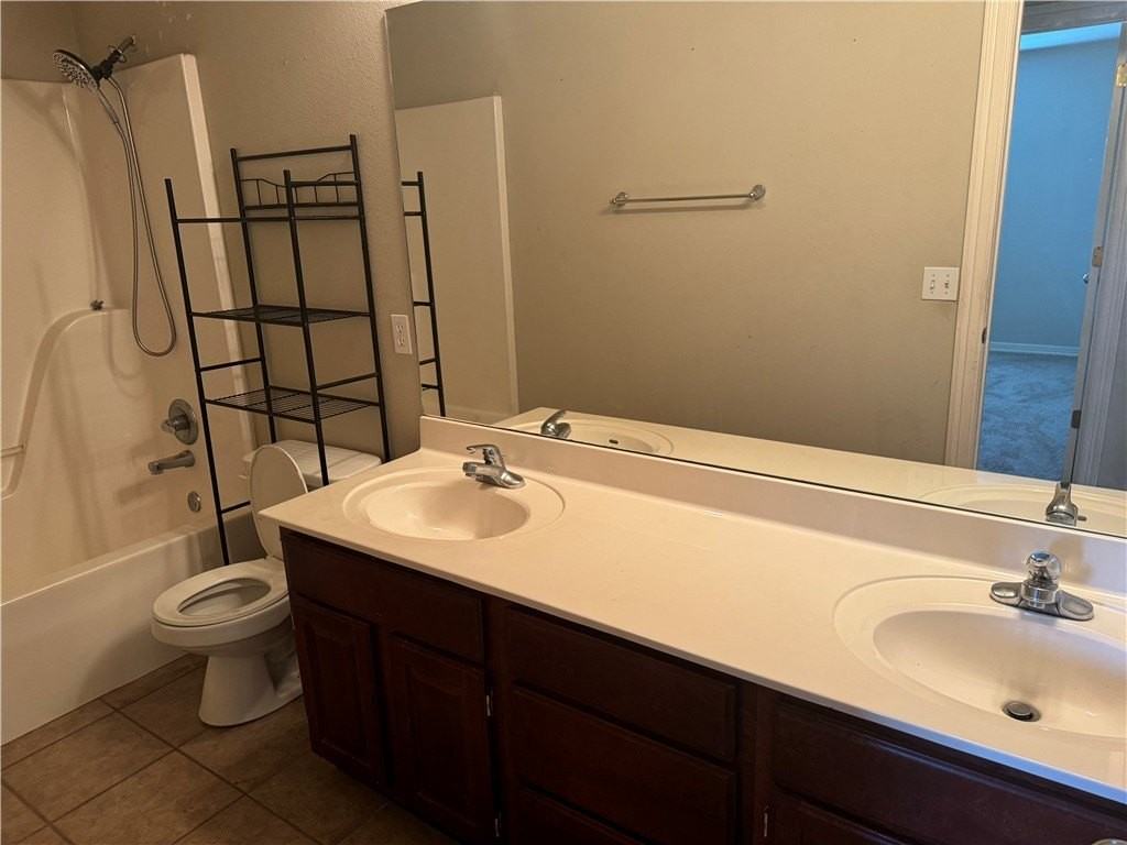 741 Reisling St - Photo 7 of 10