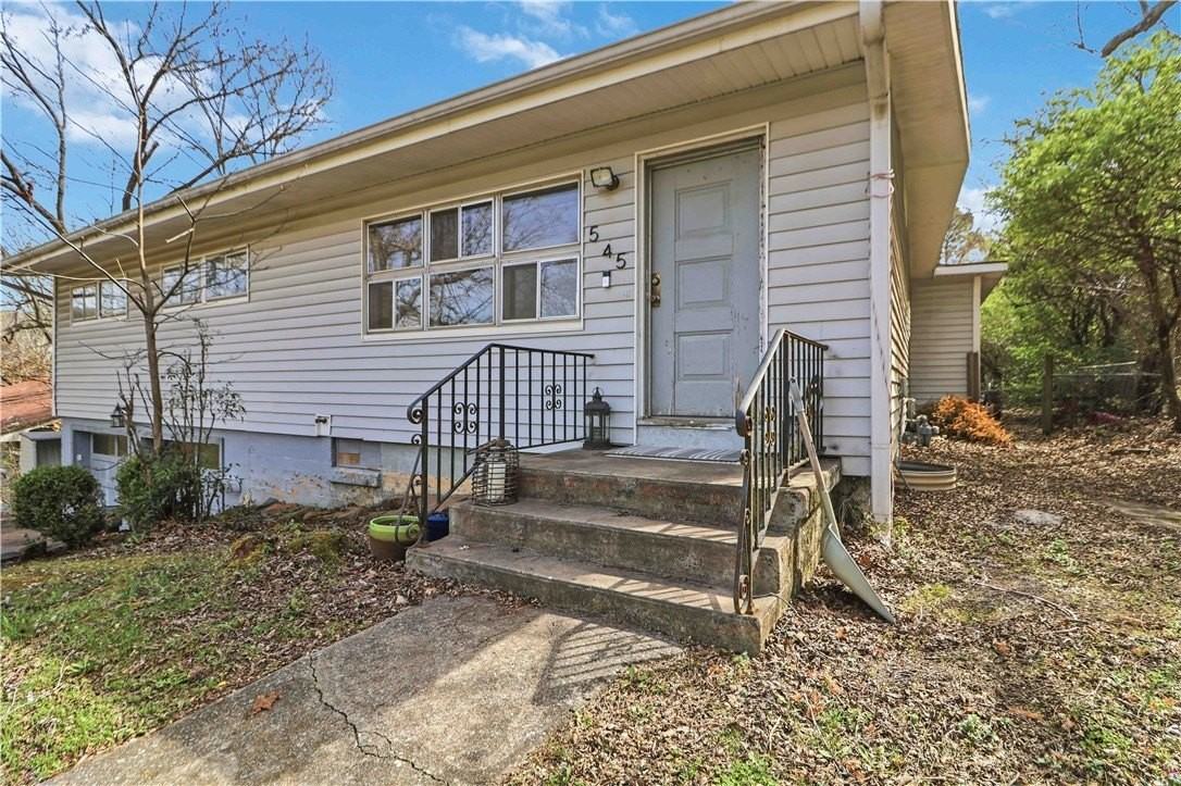 545 E North St - Photo 3 of 25