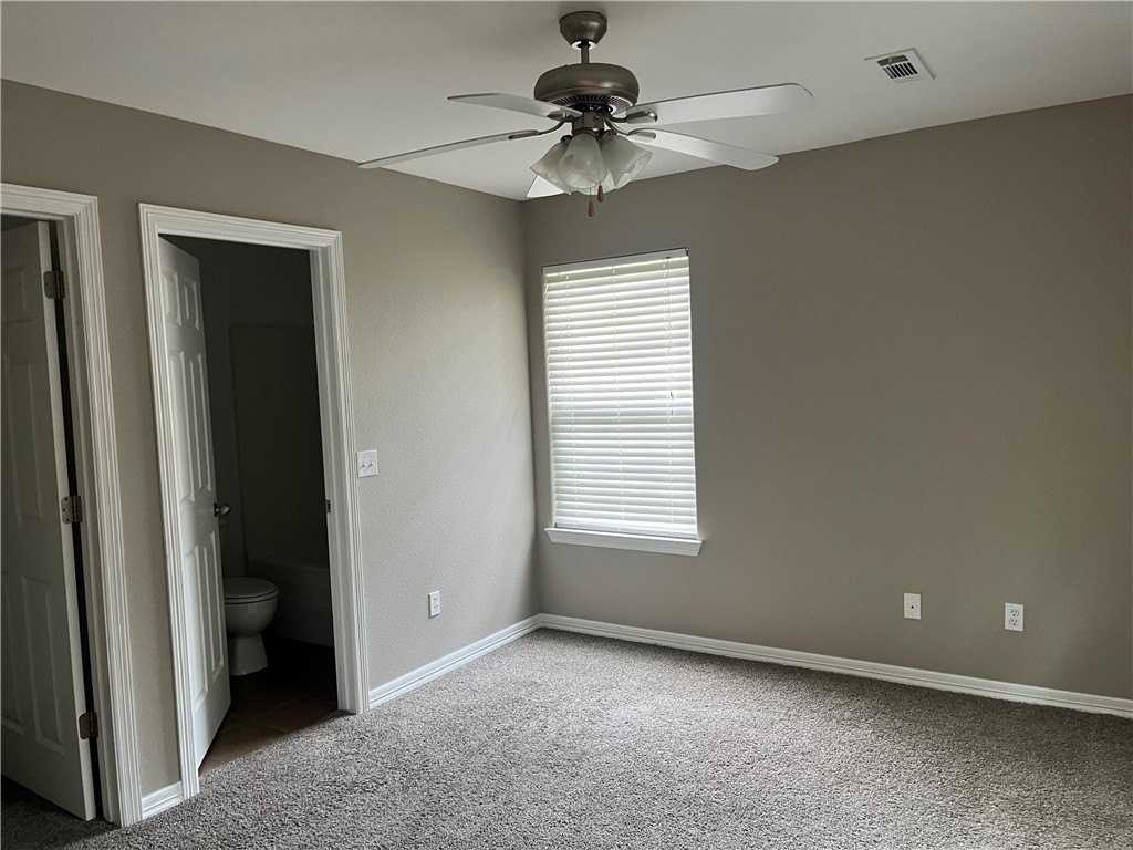 2438 S Rill St - Photo 4 of 6