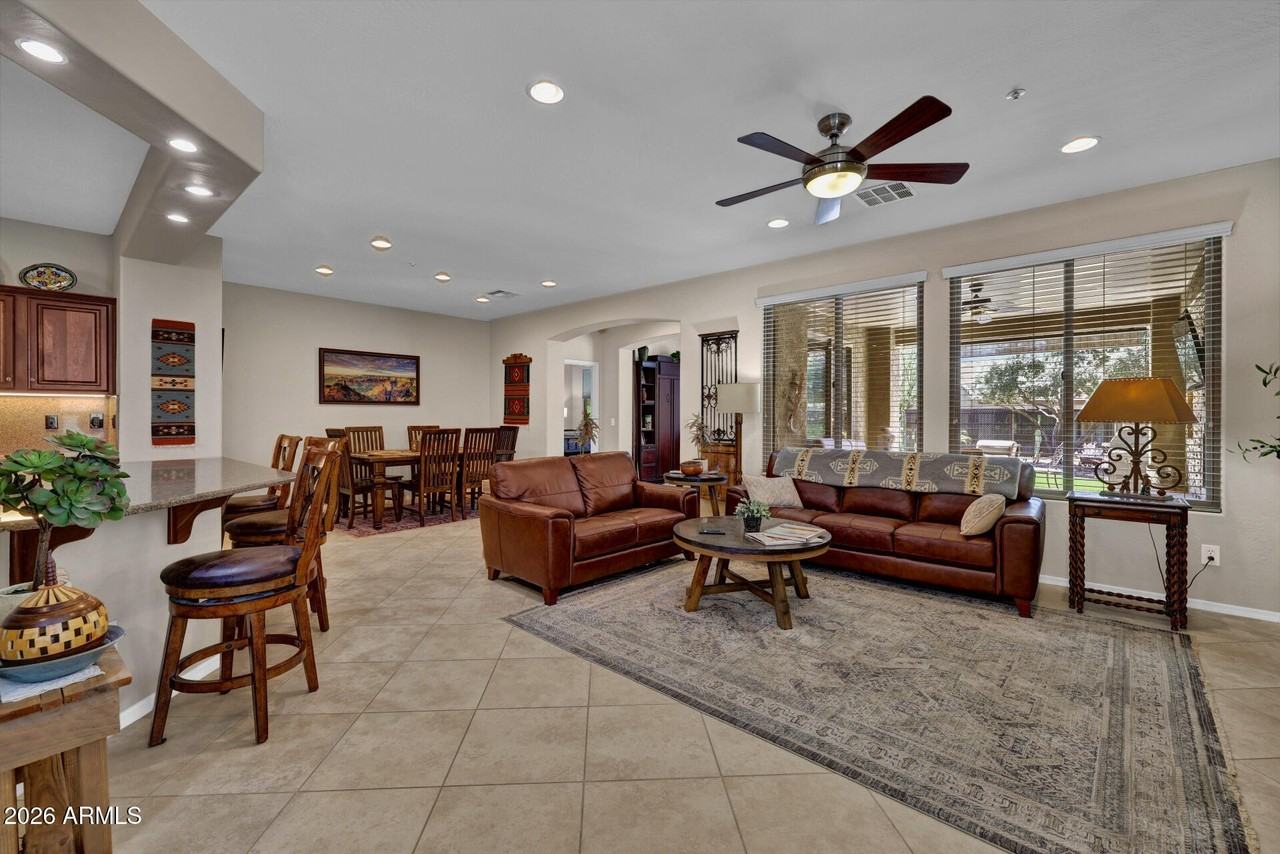 13075 W Desert Vista Trl - Photo 4 of 37