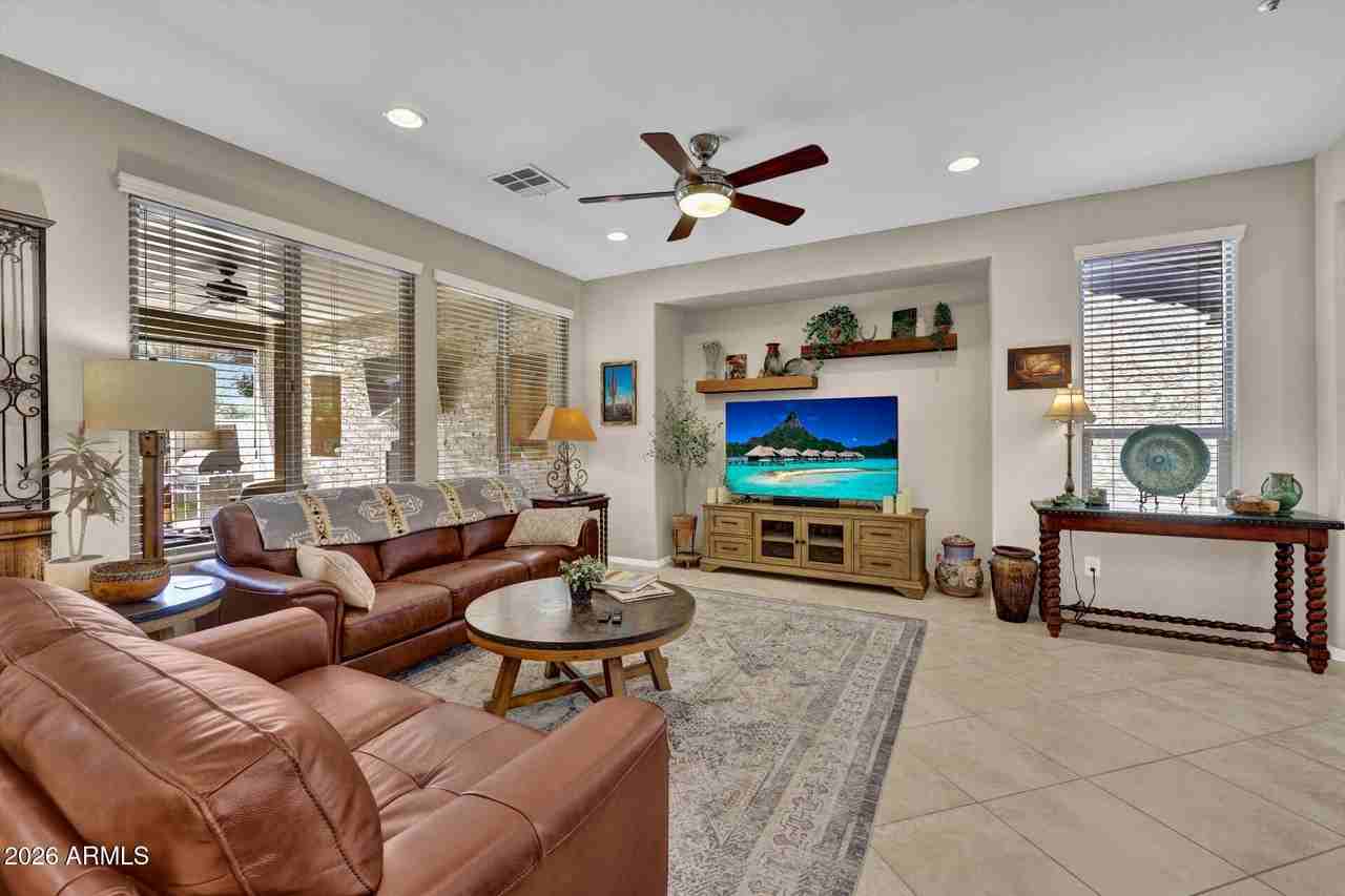 13075 W Desert Vista Trl - Photo 6 of 37