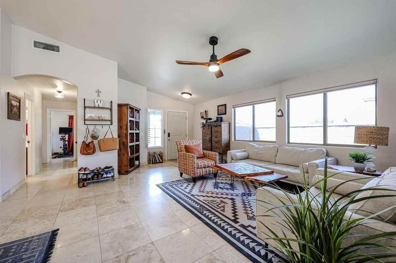 4010 E Sidewinder Ct - Photo 2 of 32
