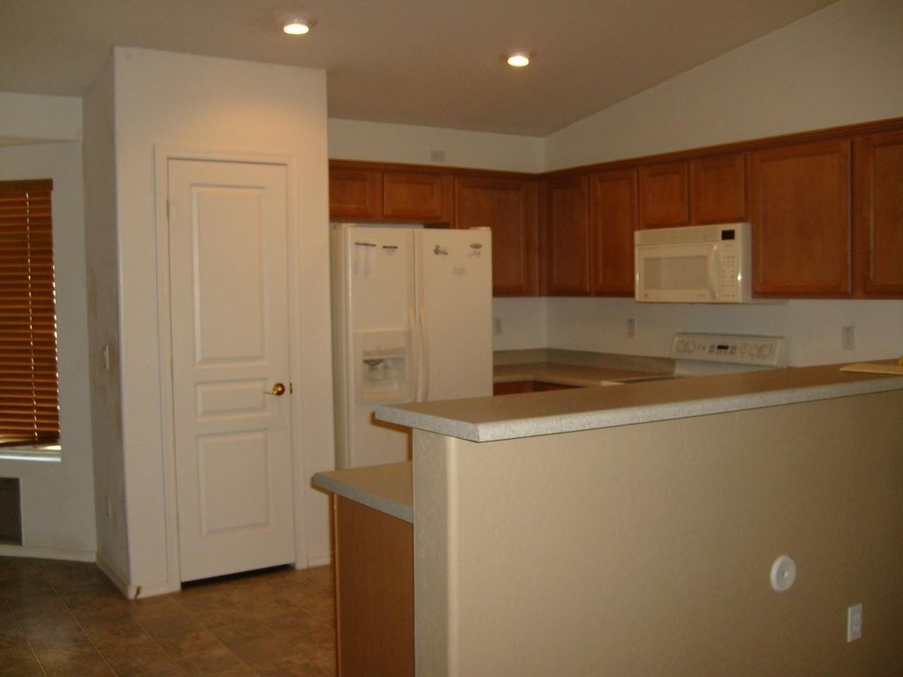 12846 N 148th Ln - Photo 3 of 13
