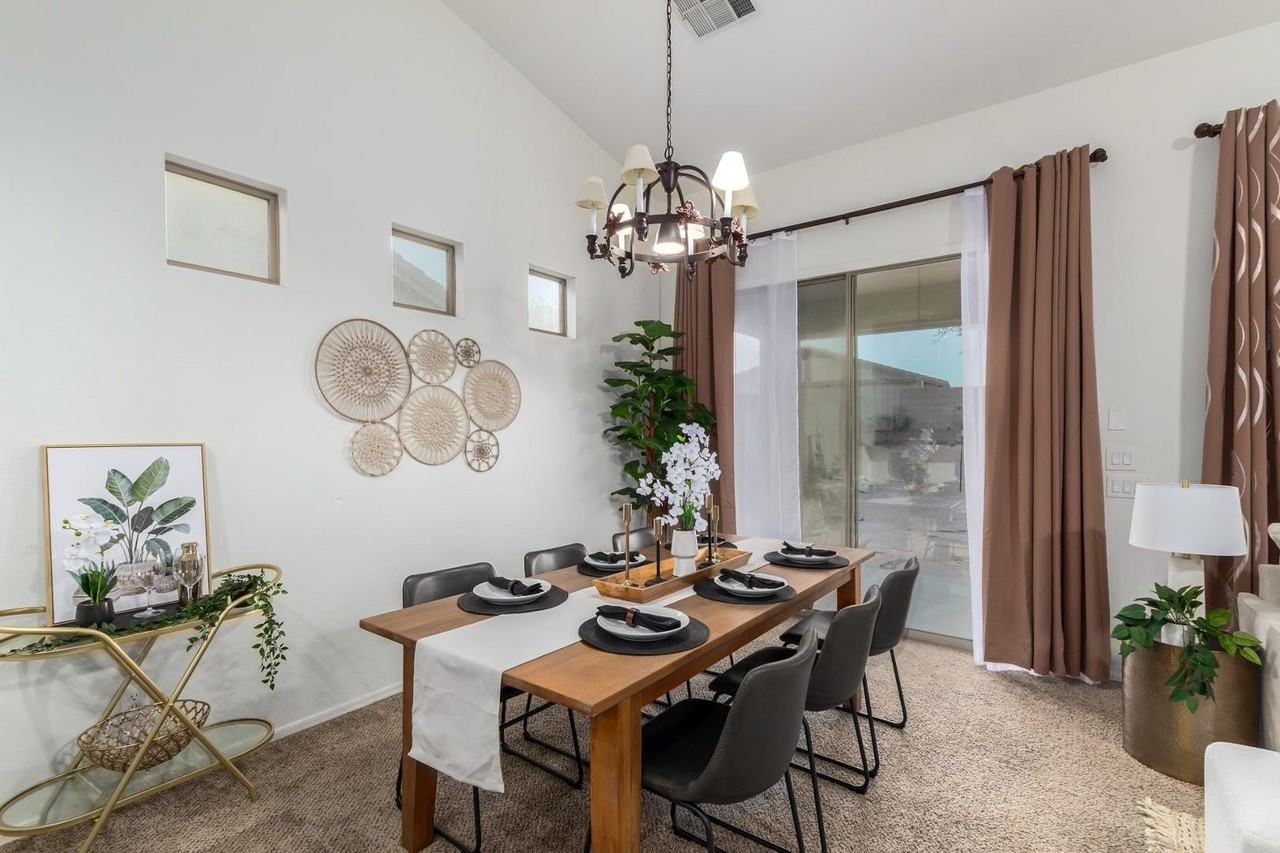 17536 W Desert View Ln - Photo 4 of 45