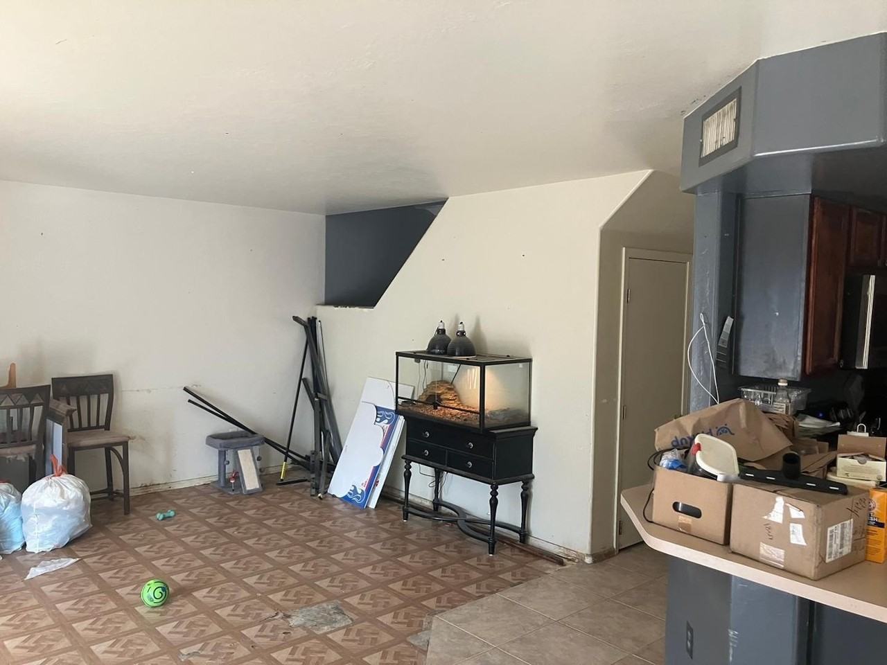 1807 E 36th Ave - Photo 7 of 16