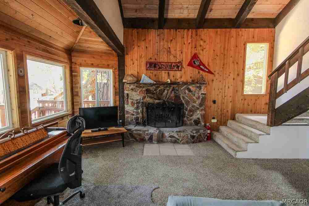 1208 Aspen Dr - Photo 4 of 49