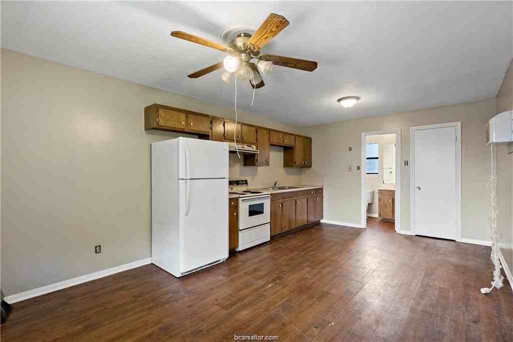 607 Wades Way #3 - Photo 4 of 8