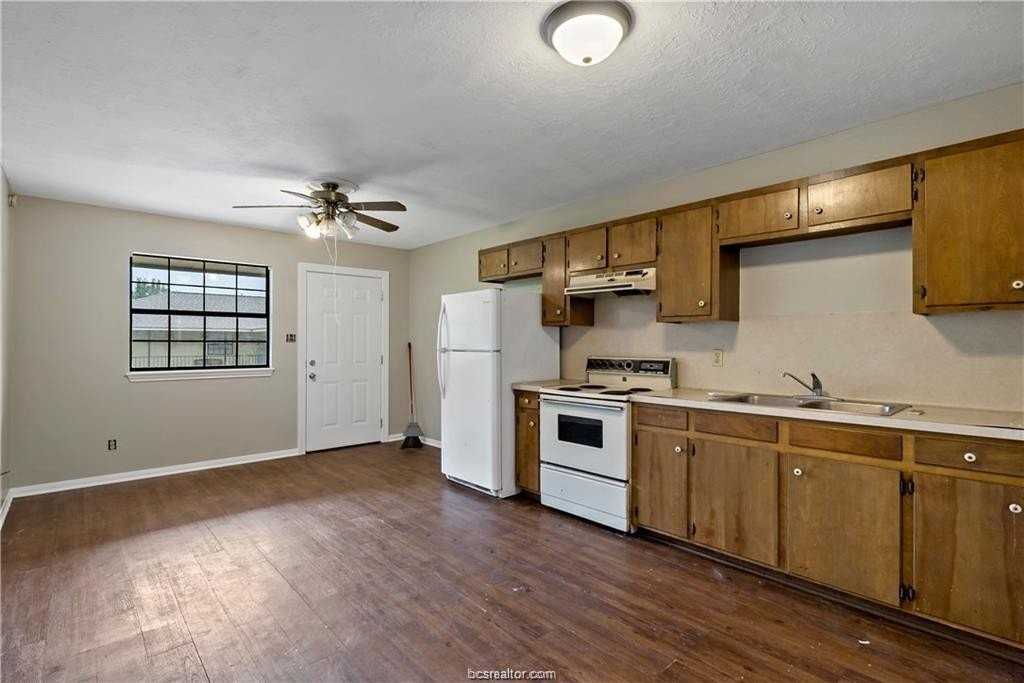 607 Wades Way #3 - Photo 5 of 8