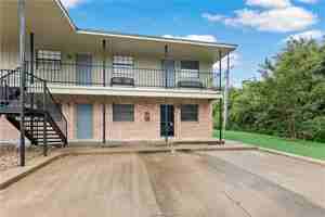 featured image of 607 Wades Way #5