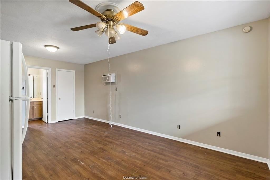 607 Wades Way #5 - Photo 3 of 8