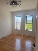 featured image of 711 E 52nd St #2
