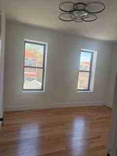 711 E 52nd St #2 - Photo 5 of 7