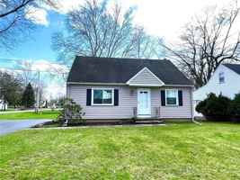 featured image of 2431 Westside Dr