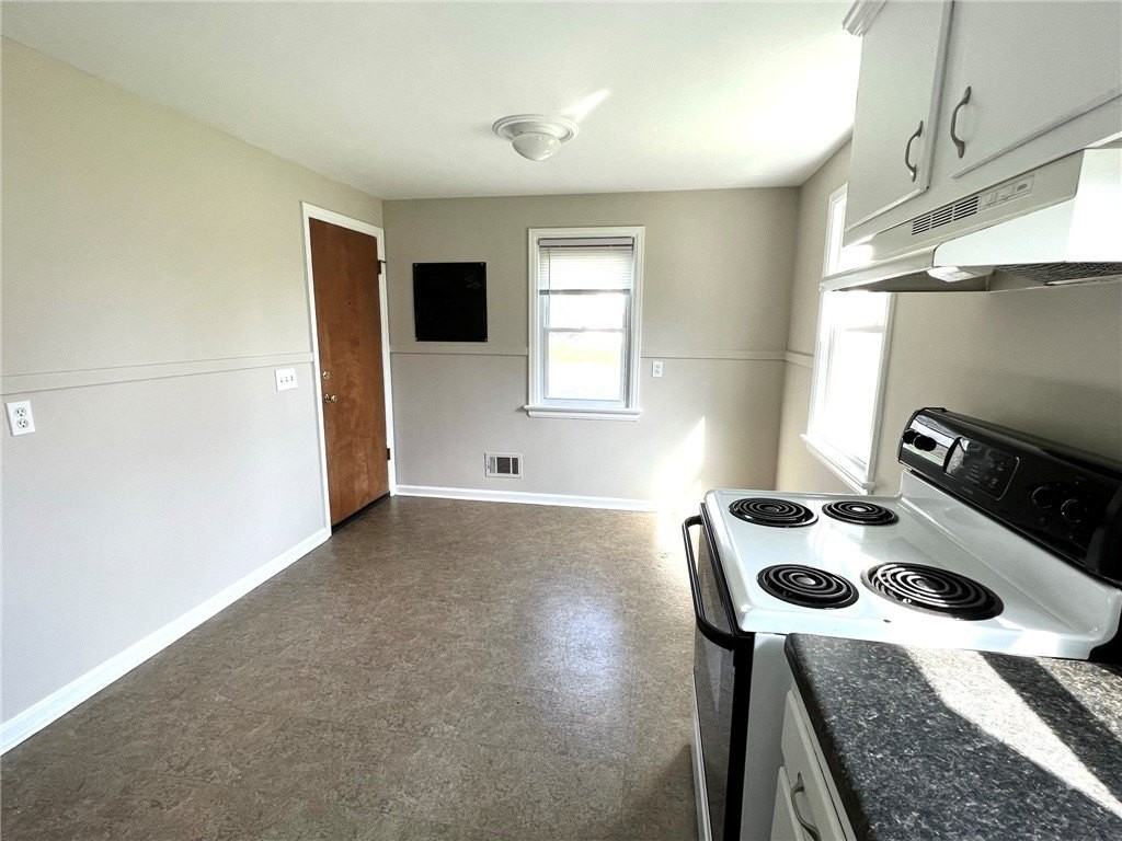 2431 Westside Dr - Photo 5 of 18