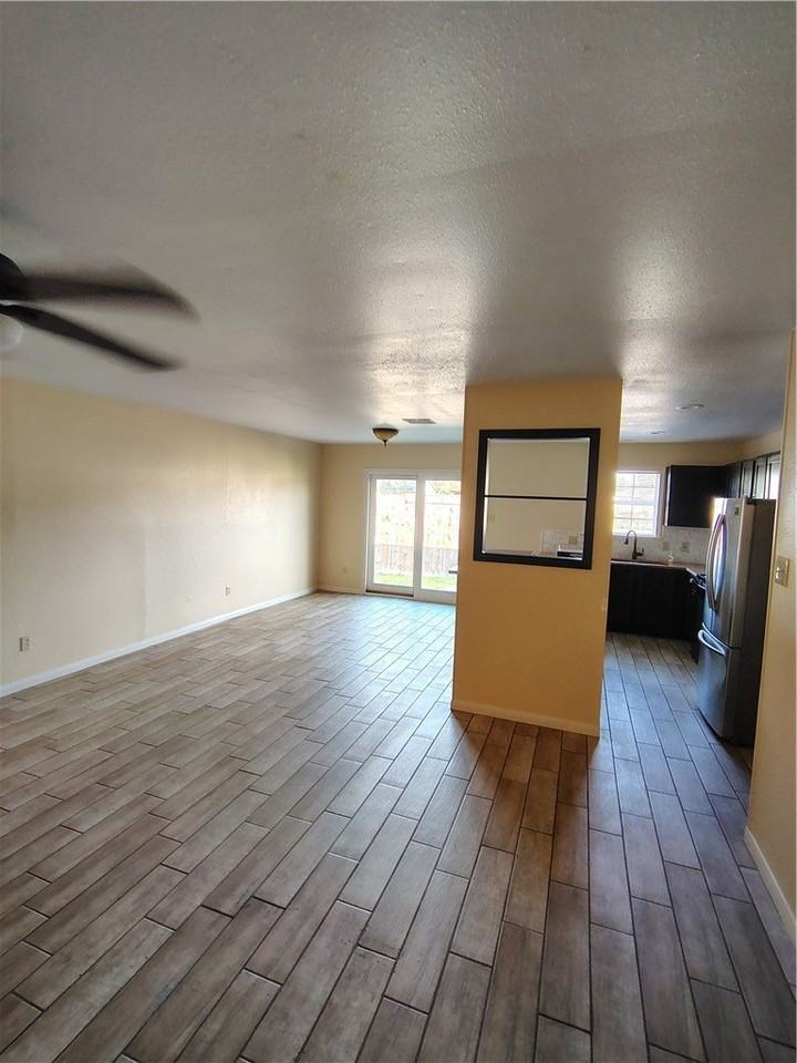 6006 Pendleton Dr - Photo 4 of 20