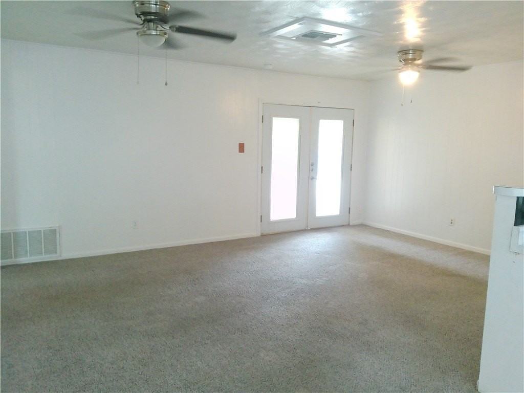 4117 Monaco Dr - Photo 4 of 17