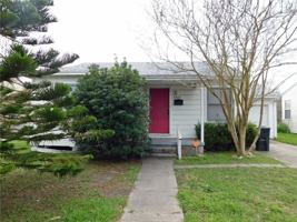 featured image of 4325 Christie St