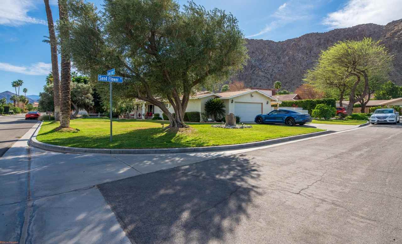 46555 Cameo Palms Dr - Photo 2 of 39