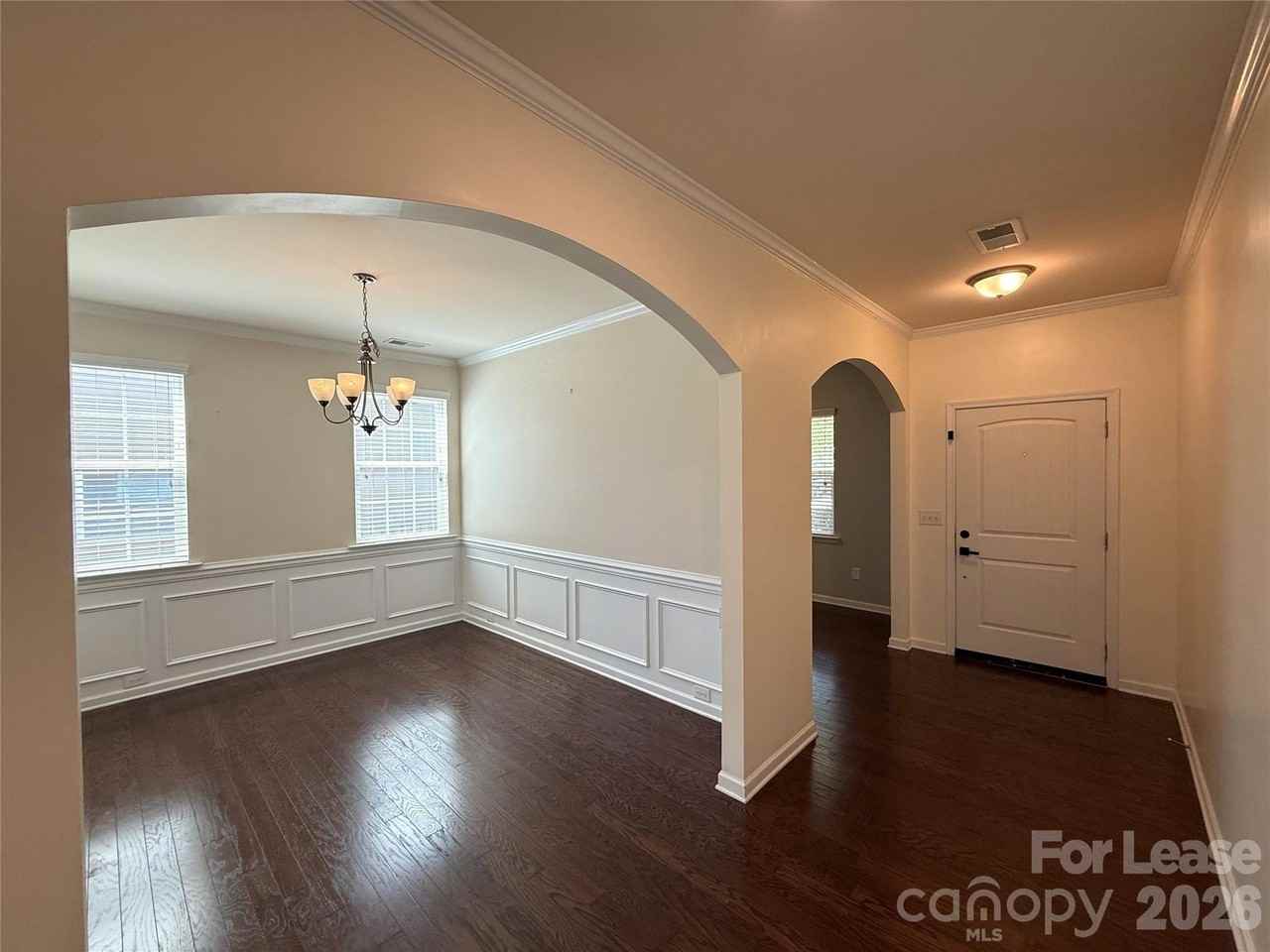 6911 Agnew Dr - Photo 3 of 24