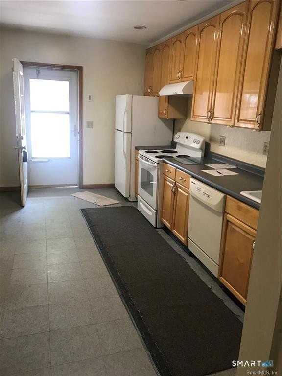 68 Grand St - Photo 2 of 5