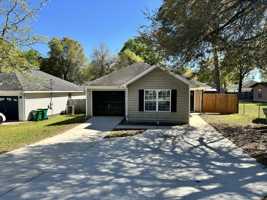 featured image of 2942 Sholtz Ave