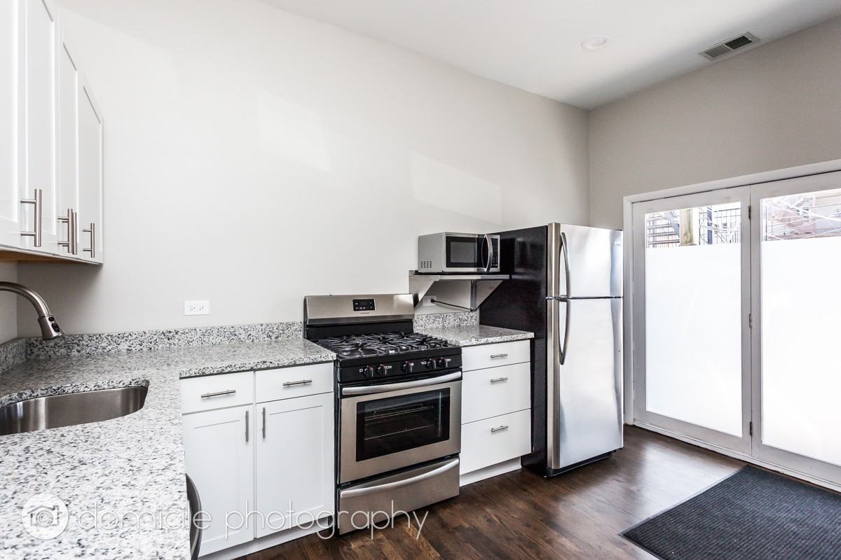 1057 W Cornelia Ave #1 - Photo 4 of 21