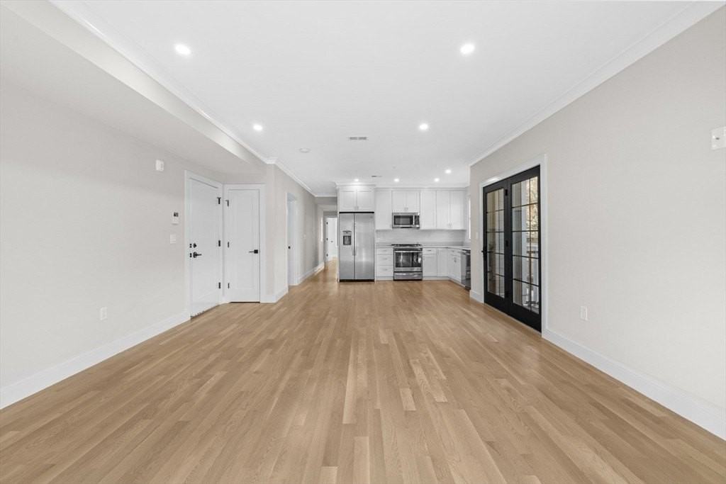 279 Lamartine St - Photo 6 of 20