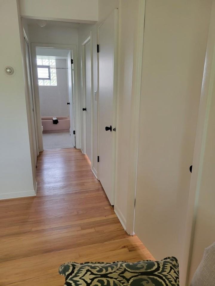 1725 Howard Ave #201 - Photo 4 of 10