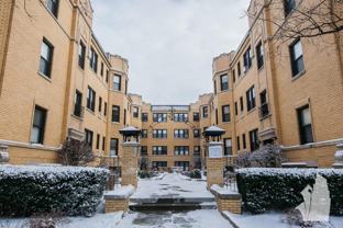 2317 N Rockwell St - Photo 1 of 1