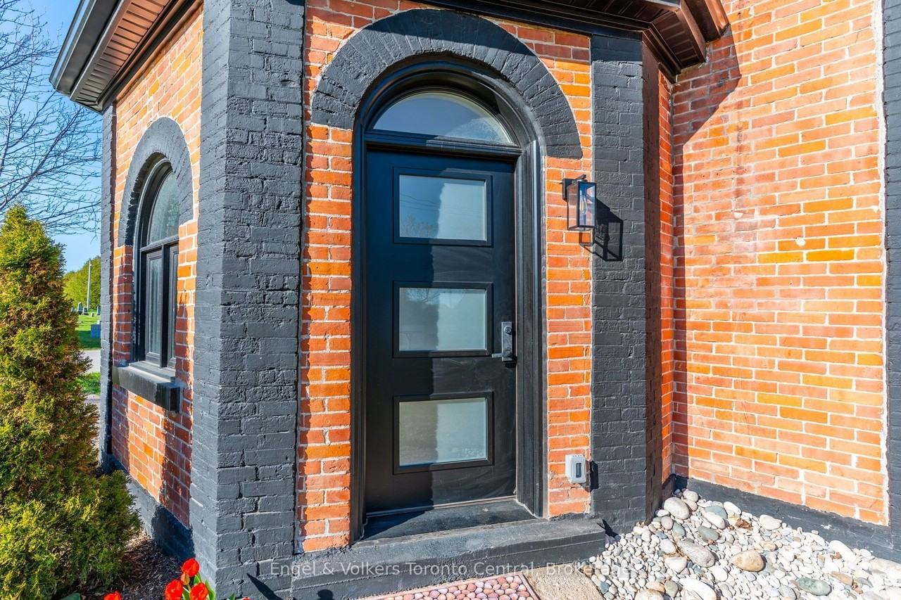 57 Crawford St - Photo 2 of 40
