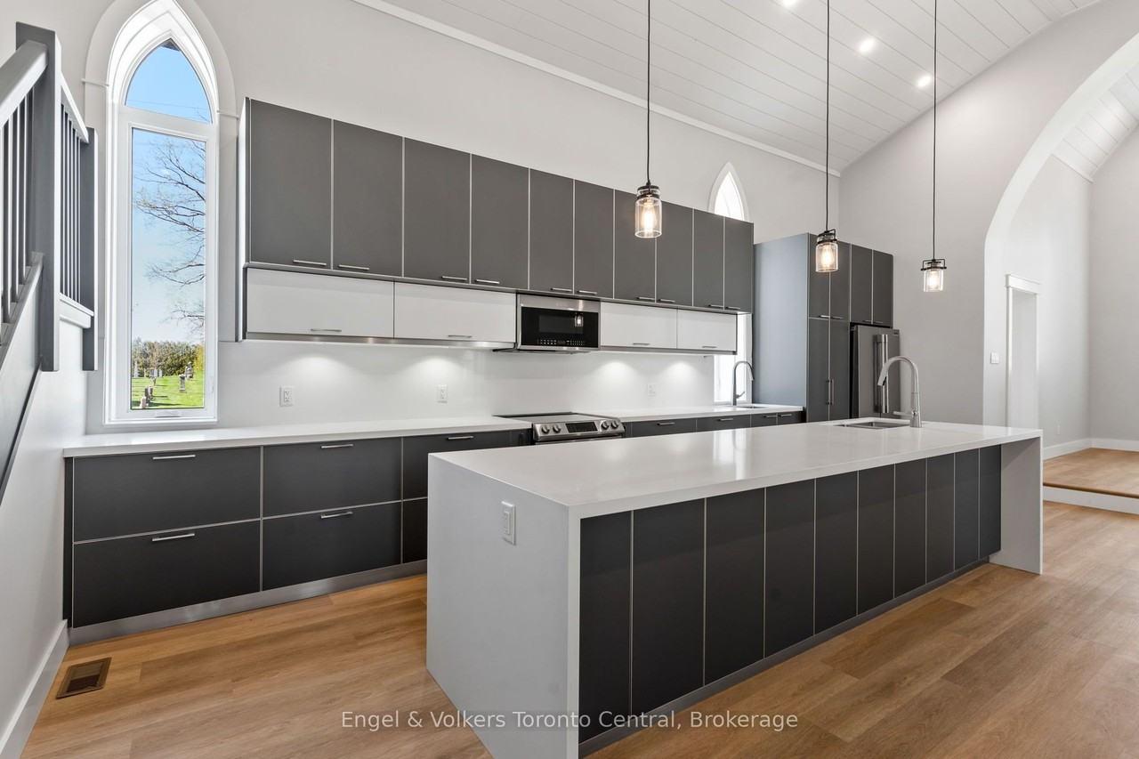 57 Crawford St - Photo 6 of 40