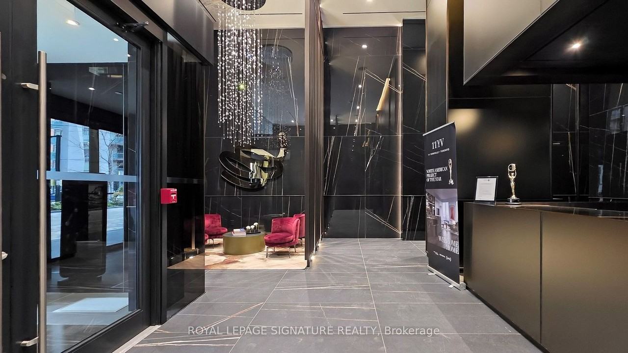 11 Yorkville Avenue - Photo 18
