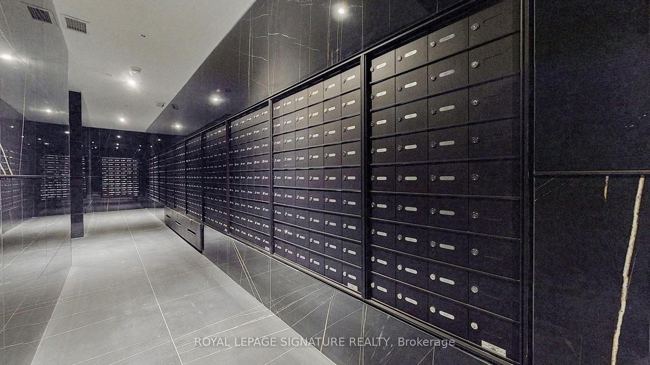 11 Yorkville Avenue - Photo 22