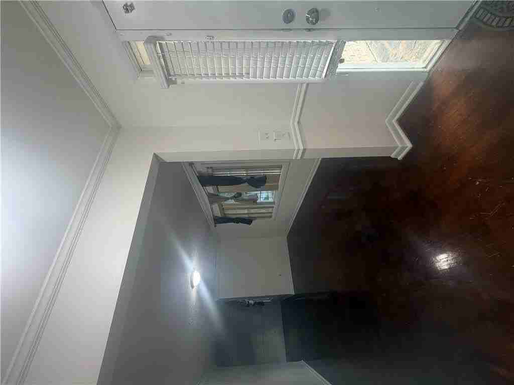 981 Woodward Park Dr - Photo 7 of 24