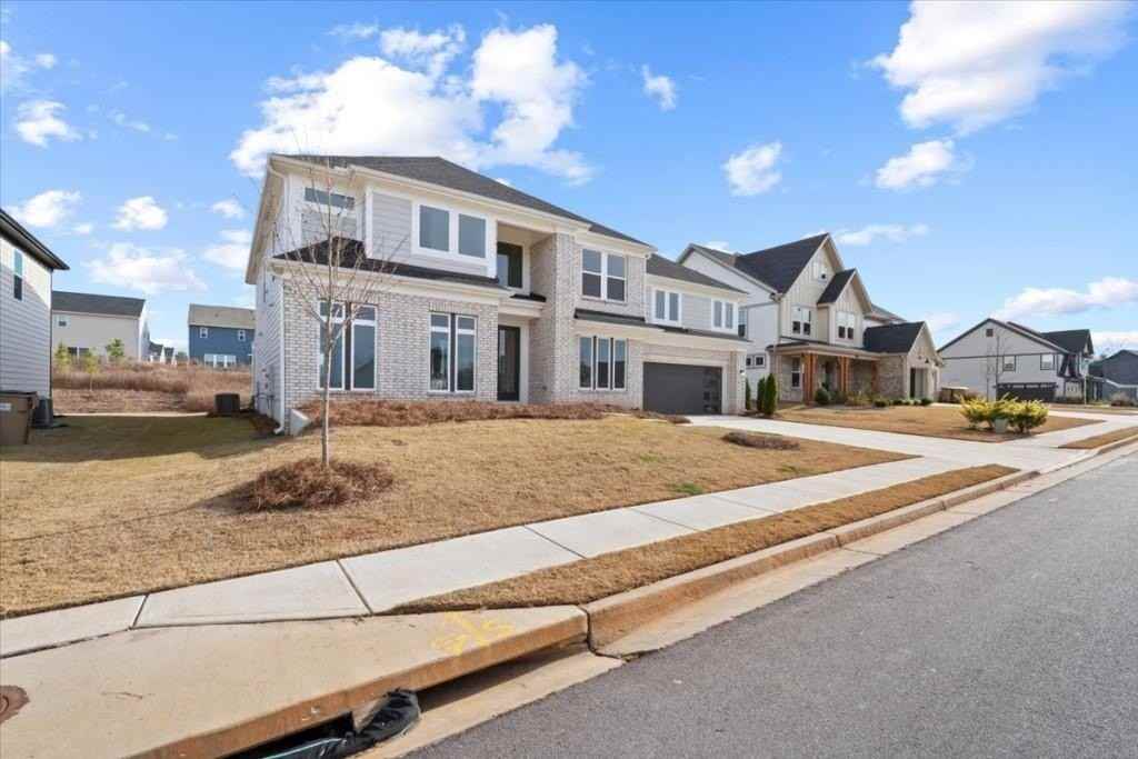 247 Clear Lake Pkwy - Photo 2 of 32