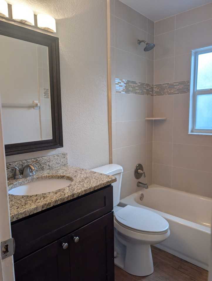 3100 E Jefferson St #3100 - Photo 4 of 12