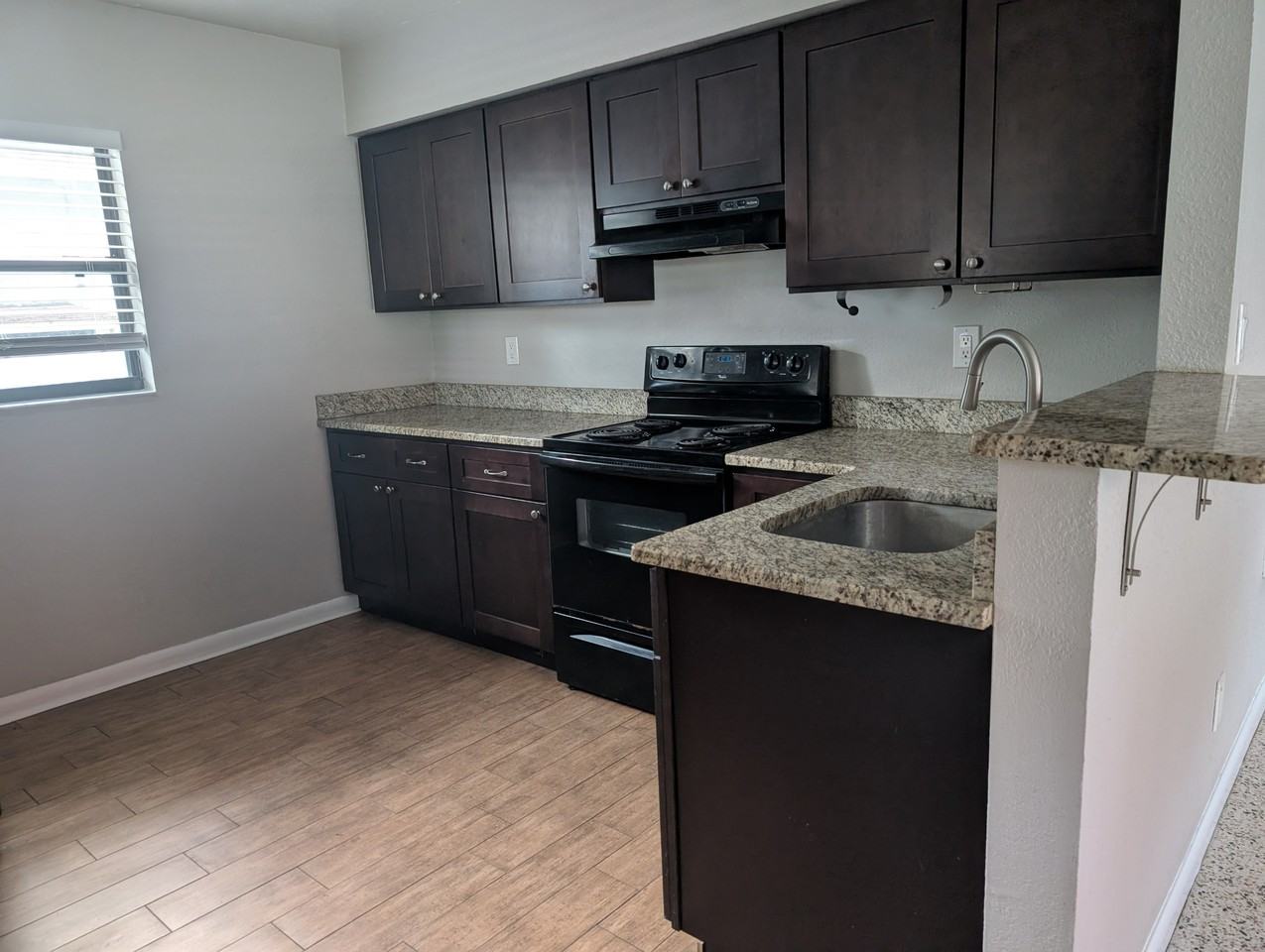 3100 E Jefferson St #3100 - Photo 7 of 12