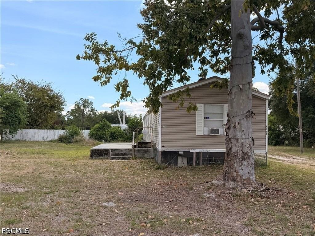 8409 Grady Dr - Photo 2 of 16
