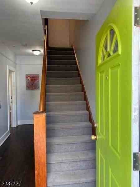 40 Wheeler St #2 - Photo 5 of 17