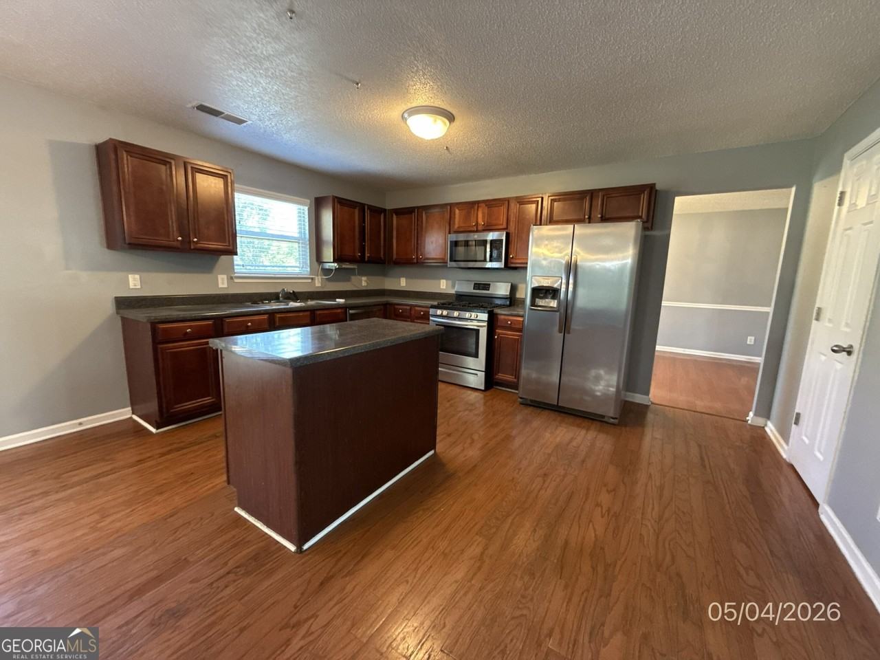 1002 Odelle Cir - Photo 7 of 21