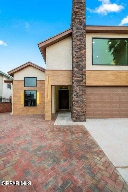 7216 Desert Jewel Dr - Photo 2 of 50