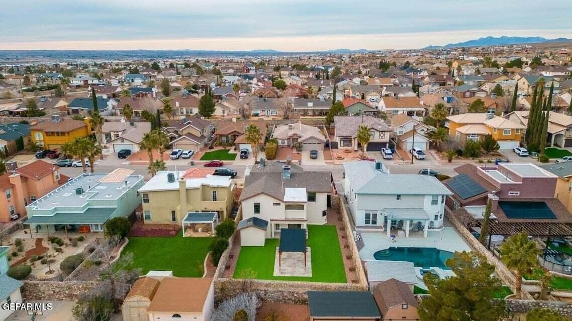 7216 Desert Jewel Dr - Photo 4 of 50
