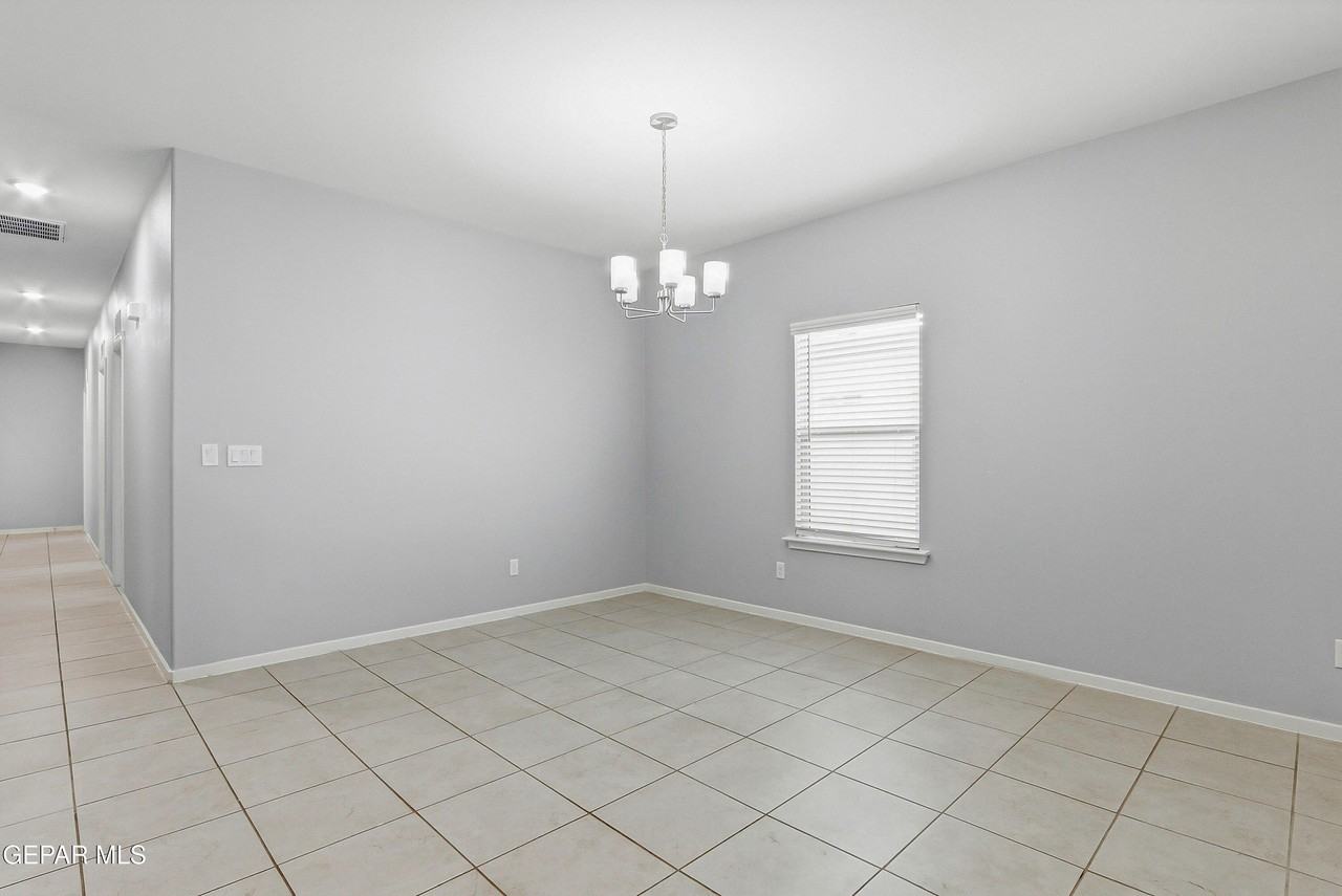 11500 Summer Dr #B - Photo 6 of 50